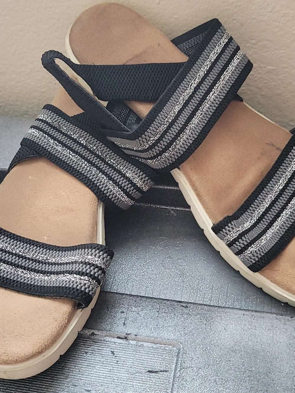 Women’s Black Strappy Comfort Sandals Plus Xtra Pair Sz 10
